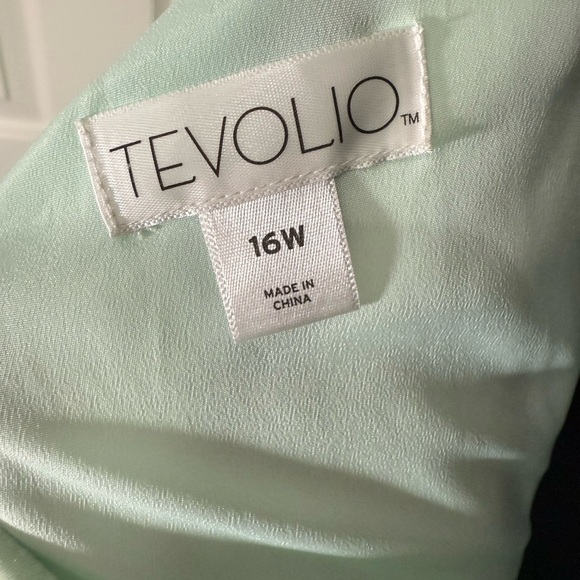 Tevolio Green One-Shoulder Ruched Cocktail Dress - Picture 2 of 6